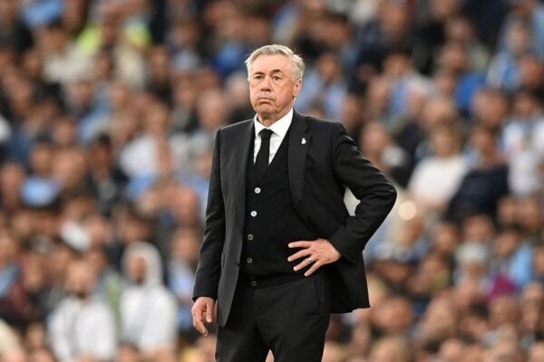 Huấn Luyện Viên Carlo Ancelotti – Bậc Thầy Chiến Thuật Với Tư Duy Biến Hóa Khôn Lường Huấn Luyện Viên Carlo Ancelotti